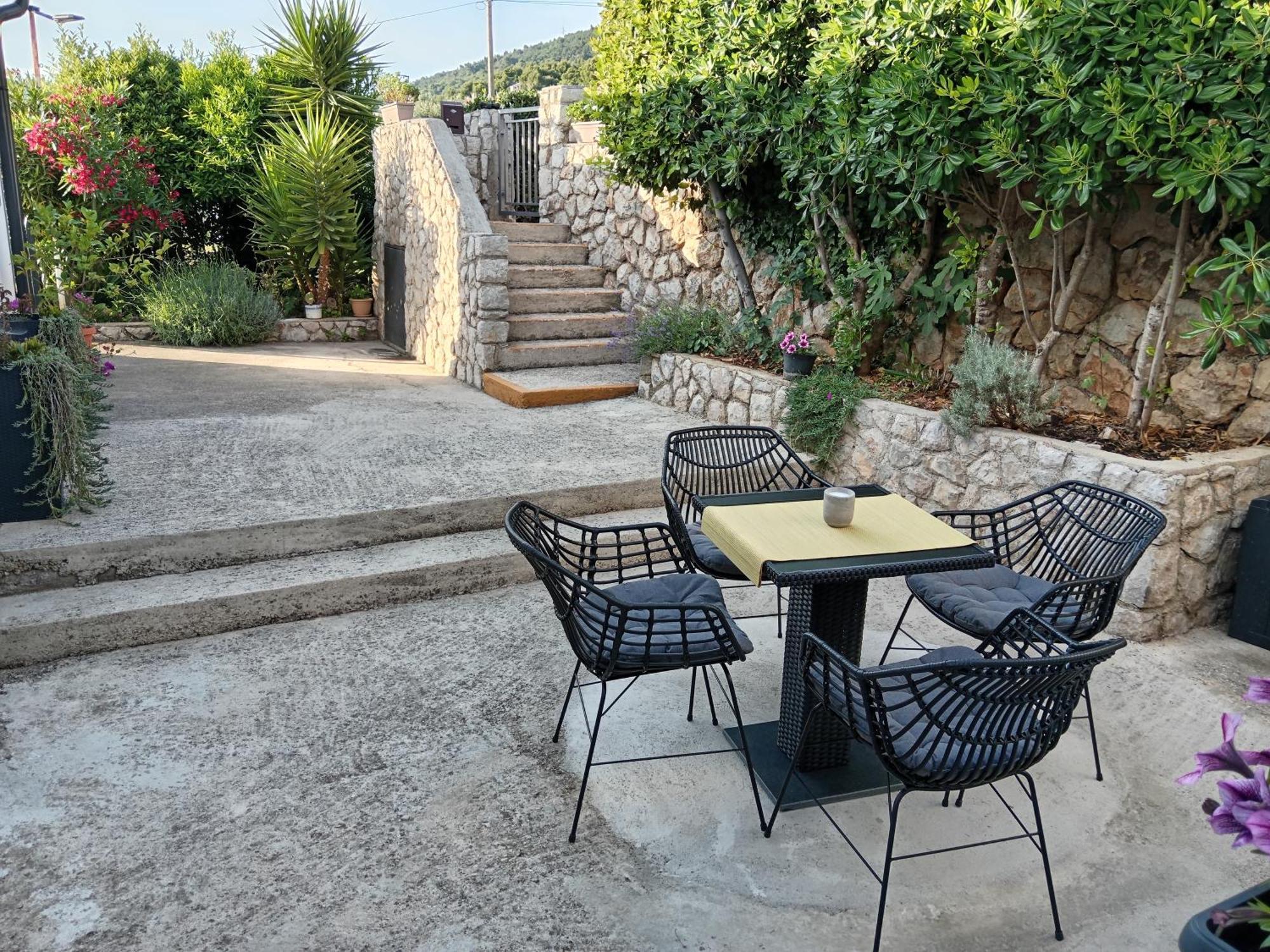 Apartments Boric Cres Exterior foto